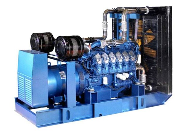 长城区康明斯30kw小型柴油二手发电机组 长城区康明斯30kw小型柴油二手发电机组